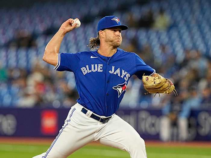 Toronto Blue Jays pitcher Shaun Anderson throws a pitch during a game against the Boston Red Sox. (2022)